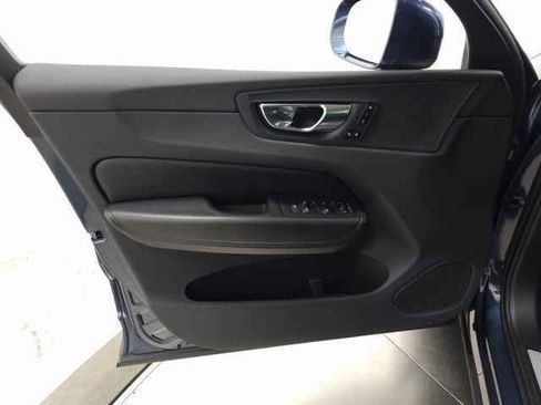 Certified 2023 Volvo XC60 B5 Core image 13