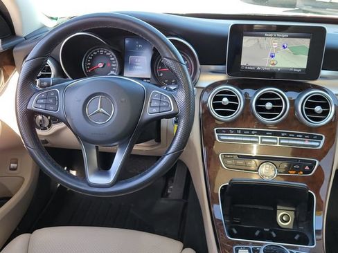 Used 2017 Mercedes-Benz C 300 4MATIC Sedan image 10