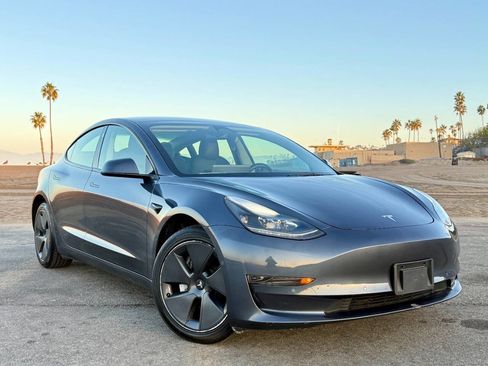 Used 2022 Tesla Model 3 image 6