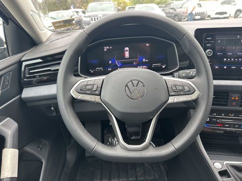 New 2025 Volkswagen Jetta SE image 14