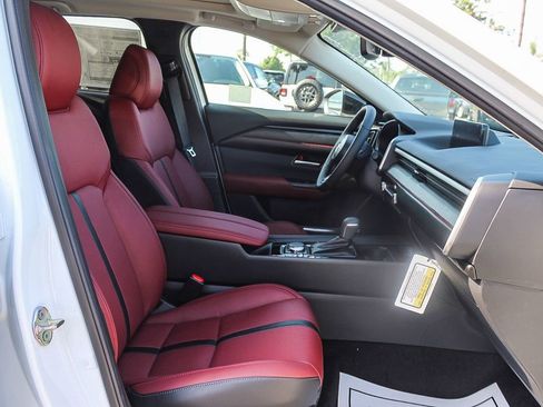 New 2026 MAZDA CX-50 AWD 2.5 Hybrid w/ Cargo Package image 18