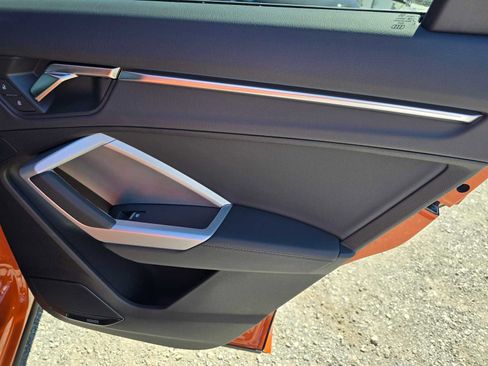 New 2025 Audi Q3 2.0T Premium Plus image 13