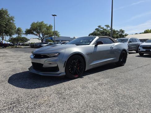 Used 2023 Chevrolet Camaro SS w/ Redline Edition RWD image 10