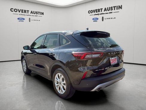 Used 2025 Ford Escape Active FWD image 3