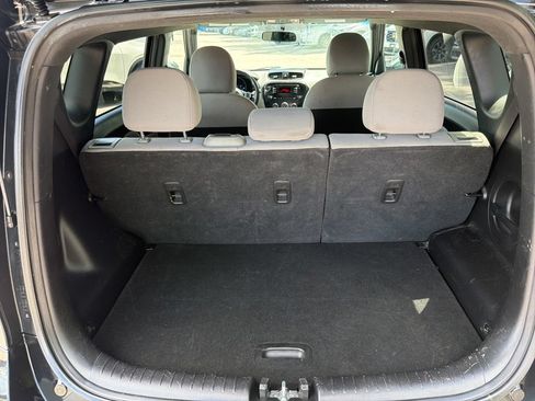 Used 2016 Kia Soul FWD image 19