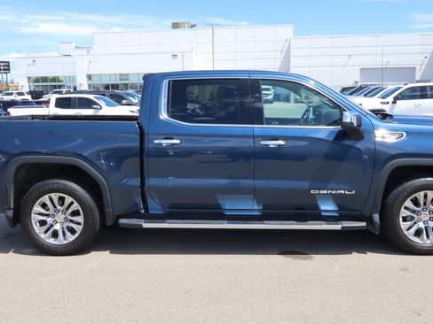 Used 2019 GMC Sierra 1500 Denali w/ Technology Package AWD/4WD image 8