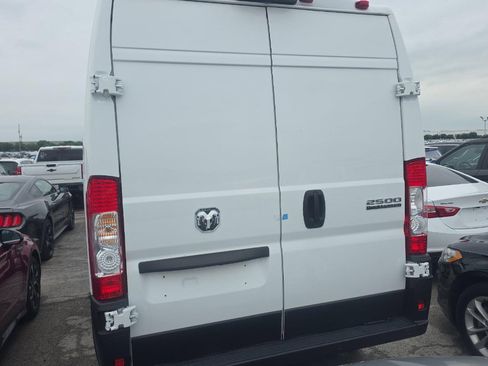 Used 2024 RAM ProMaster 2500 w/ Safety Group FWD image 5