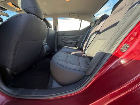 Used 2025 Nissan Altima 2.5 SV image 28