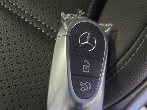 New 2026 Mercedes-Benz GLC 300 image 35