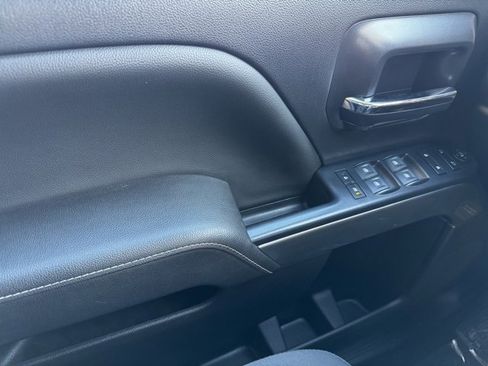 Used 2018 Chevrolet Silverado 1500 LT w/ All Star Edition image 27