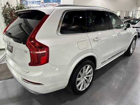Used 2017 Volvo XC90 T6 Inscription w/ Vision Package AWD/4WD image 2