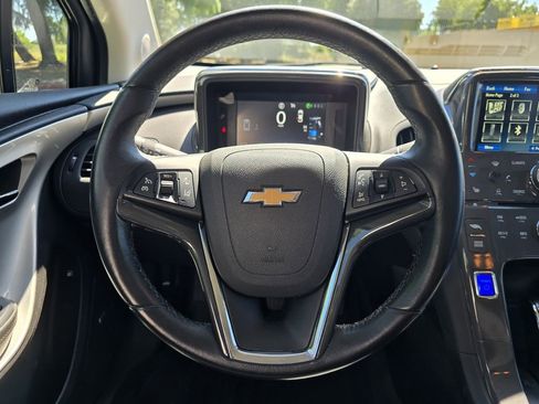 Used 2014 Chevrolet Volt Premium w/ Premium Trim Package image 25
