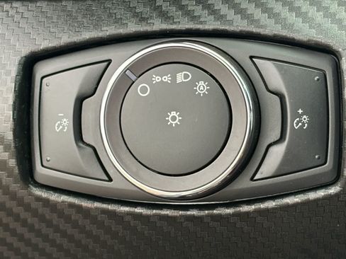 Used 2019 Ford Mustang Coupe RWD image 14