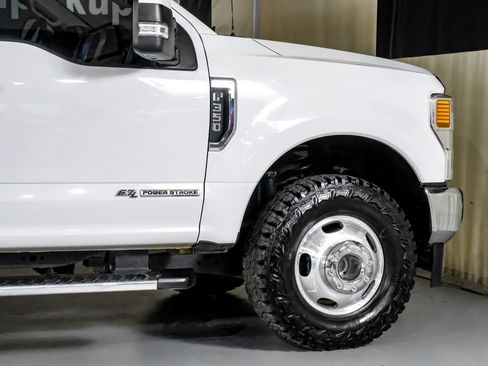 Used 2020 Ford F350 Lariat w/ Lariat Value Package image 7