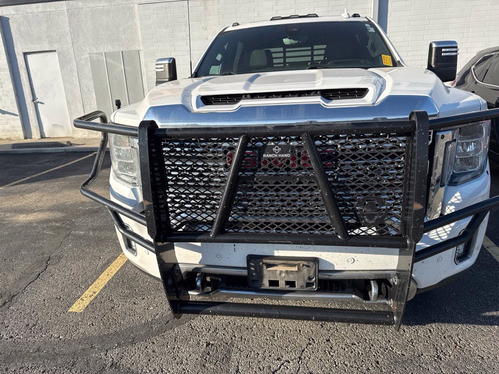 Used 2021 GMC Sierra 3500 Denali w/ Denali Ultimate Package AWD/4WD image 2