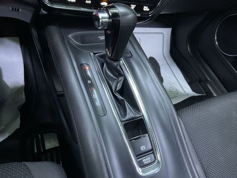 Used 2022 Honda HR-V EX image 24