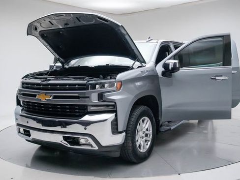 Used 2020 Chevrolet Silverado 1500 LTZ w/ LTZ Plus Package image 17