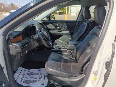 Used 2022 Lincoln Corsair Reserve w/ Equipment Group 201A AWD/4WD image 17