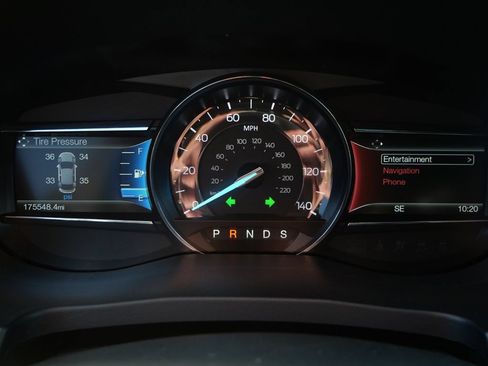 Used 2017 Ford Explorer Limited AWD/4WD image 34