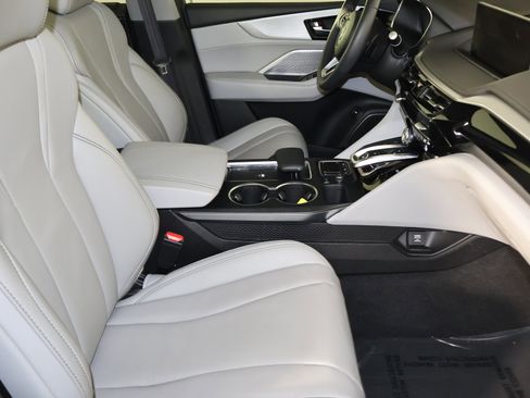 Certified 2024 Acura MDX w/Technology Package image 41