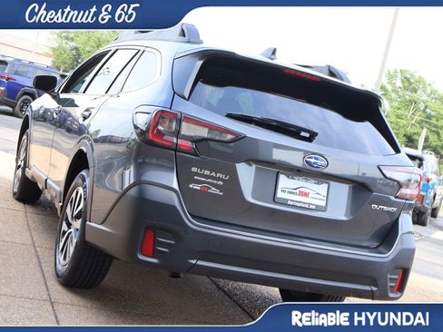 Used 2022 Subaru Outback Premium AWD/4WD image 4