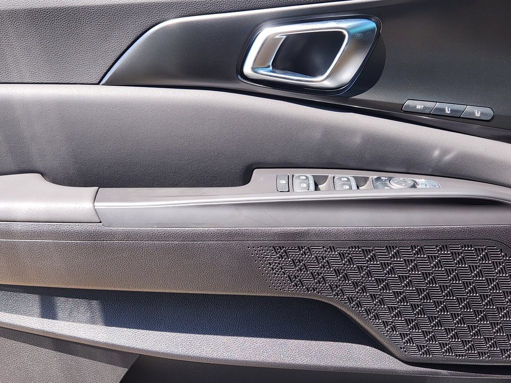 New 2027 Kia Carnival SX Prestige FWD image 22