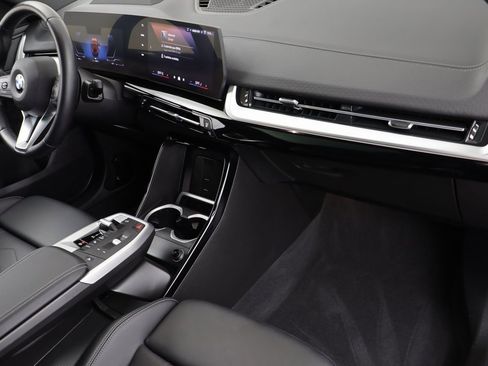 Certified 2025 BMW X2 xDrive28i image 18