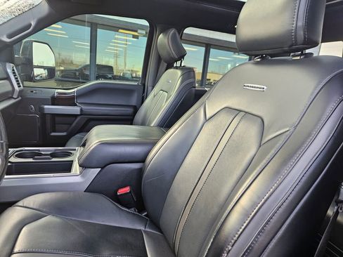 Used 2017 Ford F350 Platinum w/ FX4 4x4 Off Road Package image 18