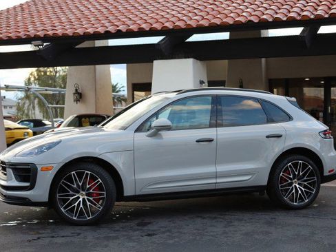 Used 2023 Porsche Macan S image 5