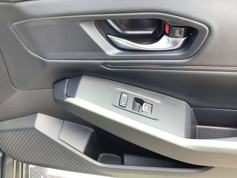 Used 2023 Honda Accord EX image 36