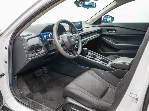 Used 2024 Honda Accord EX image 18