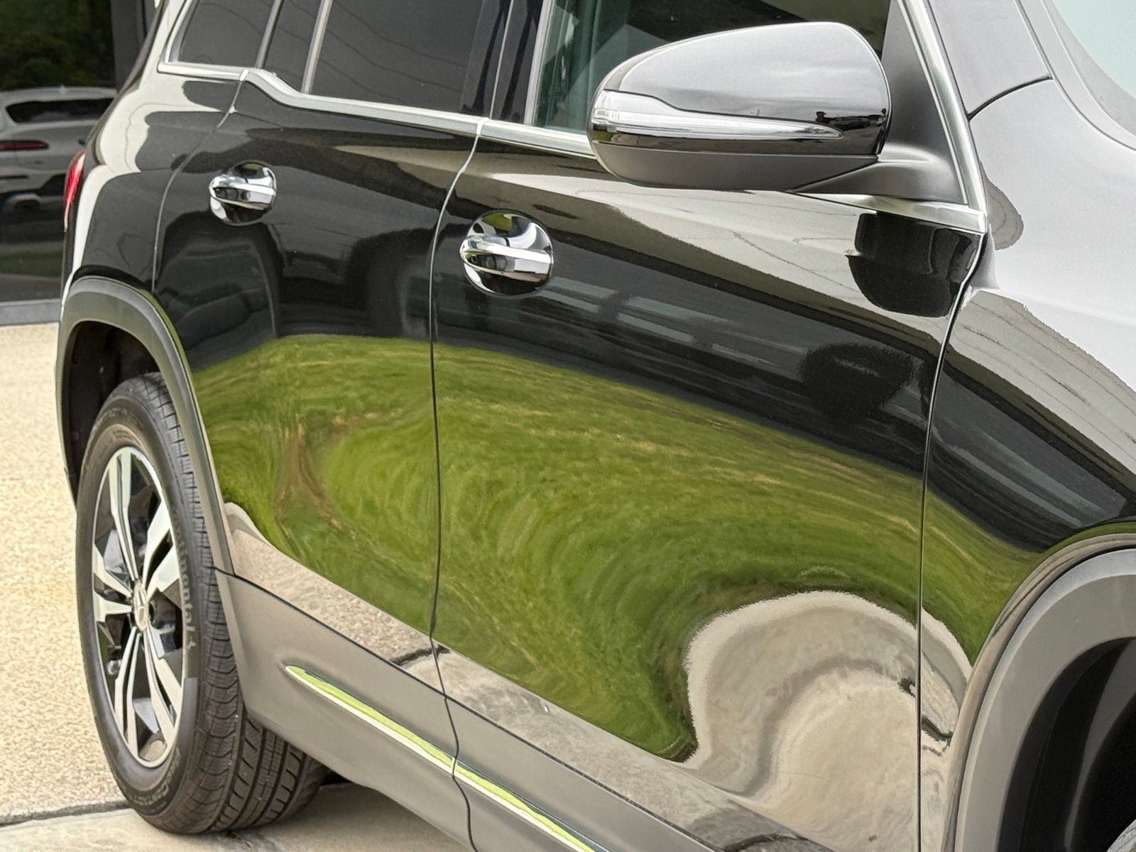 Used 2025 Mercedes-Benz GLB 250 image 10