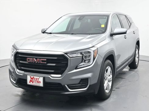 Certified 2024 GMC Terrain SLE image 2