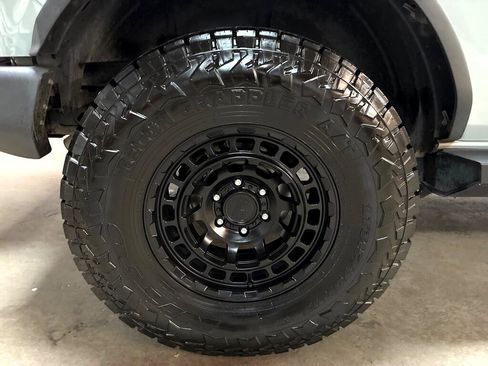 Used 2021 Ford Bronco Wildtrak image 8