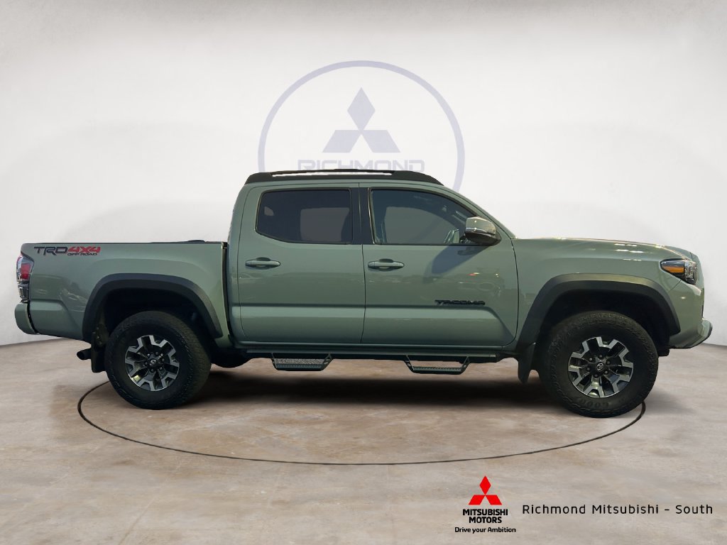 Used 2023 Toyota Tacoma TRD Off-Road w/ Technology Package AWD/4WD image 2