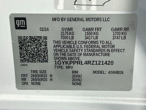 Used 2024 Cadillac Lyriq Luxury w/ LPO, Floor Liner Package AWD/4WD image 39
