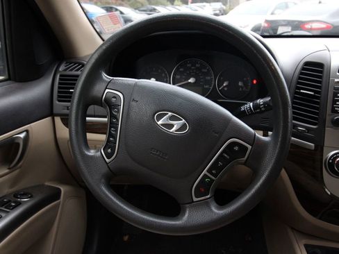 Used 2011 Hyundai Santa Fe GLS image 30