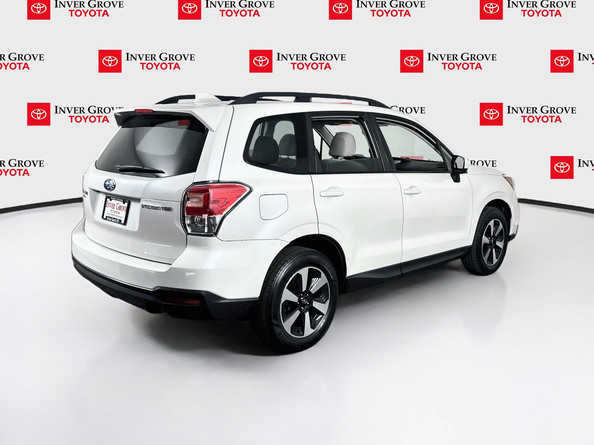 Used 2018 Subaru Forester 2.5i Premium w/ All-Weather Package AWD/4WD image 5