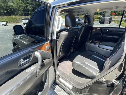 Used 2018 INFINITI QX80 2WD w/ Driver Assistance Package image 11