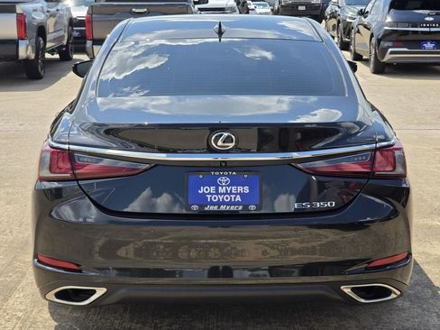 Used 2024 Lexus ES 350 w/ Premium Package FWD image 8