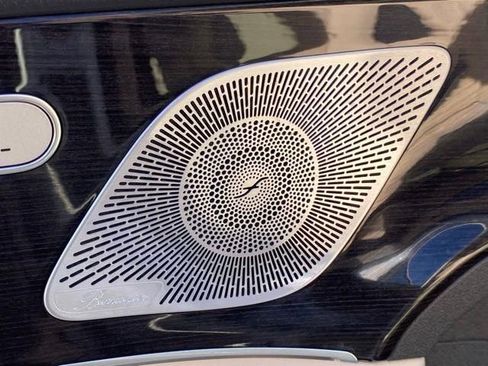 Used 2020 Mercedes-Benz GLE 350 4MATIC w/ Premium Package image 17