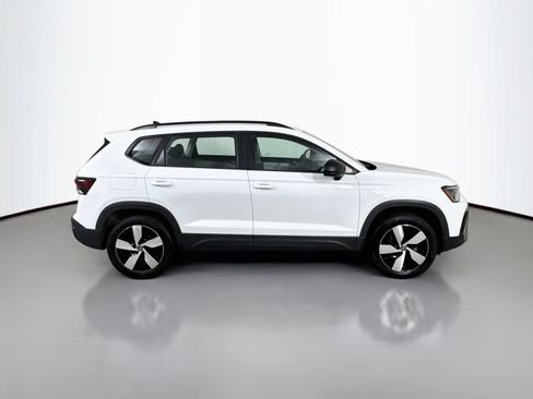 Certified 2025 Volkswagen Taos S AWD/4WD image 8