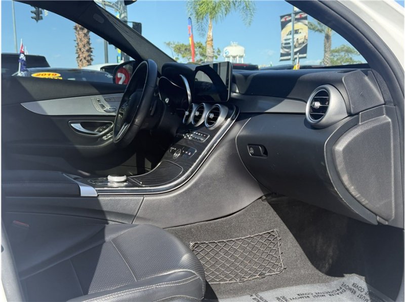 Used 2020 Mercedes-Benz C 300 Sedan w/ Premium Package image 25