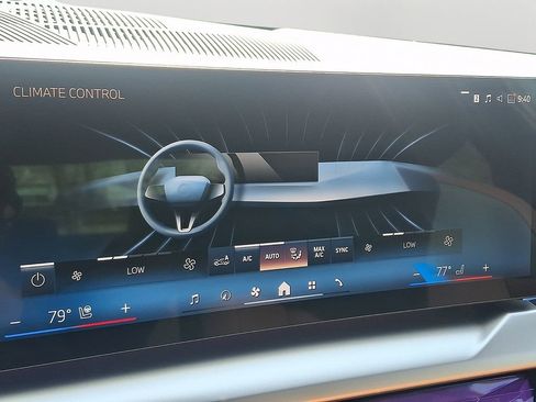 Certified 2026 BMW i5 eDrive40 w/ Executive Package AWD/4WD image 17