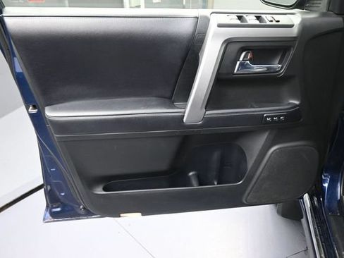 Used 2018 Toyota 4Runner Limited AWD/4WD image 20