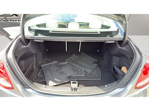 Used 2018 Mercedes-Benz C 300 4MATIC Sedan image 18