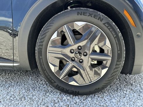 New 2025 Kia EV6 Light w/ Light LR Technology Package image 11