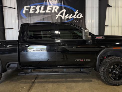 Used 2020 GMC Sierra 2500 AT4 w/ AT4 Premium Package AWD/4WD image 10