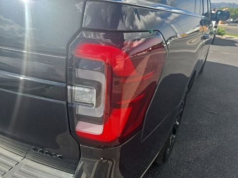 Used 2023 Ford Expedition Max Limited AWD/4WD image 35