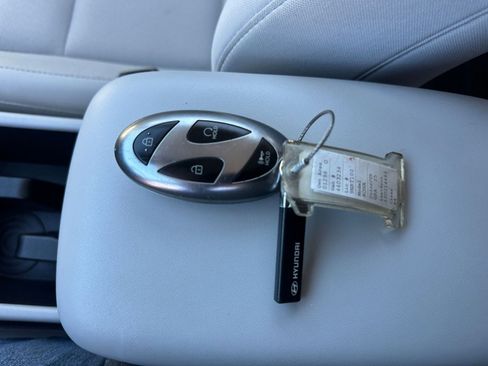 Used 2025 Hyundai Kona SEL image 22